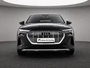 Audi e-tron 55 quattro 95 kWh 408pk S Edition · SOH 96,8% · Camera · Luchtvering · Afneembare Trekhaak · Head-Up Display · Elek. Achterklep · Stoelverwarming · 20'Velgen ·