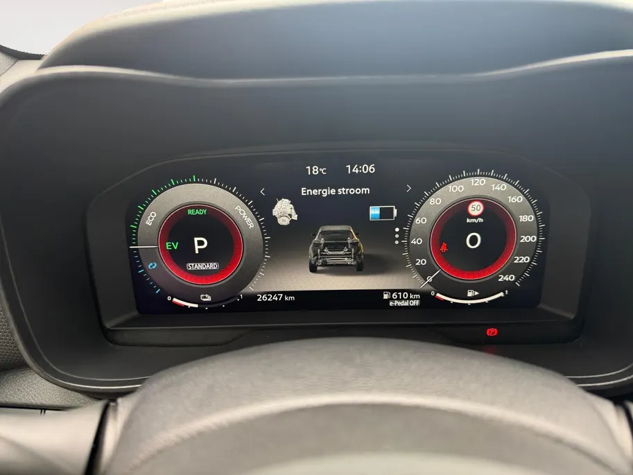 Nissan Juke 1.6 Hybrid N-Connecta Lichtmetalen velgen | Navigatie | Apple Carplay/ Android Auto | Achteruitrijcamera | Climate Control | Parkeersensoren voor & achter |