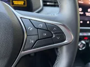 Renault Clio 1.6 E-Tech Full Hybrid 145 techno Apple Carplay/Android Auto , navi , camera , tel , lm velgen , parkeersensoren .