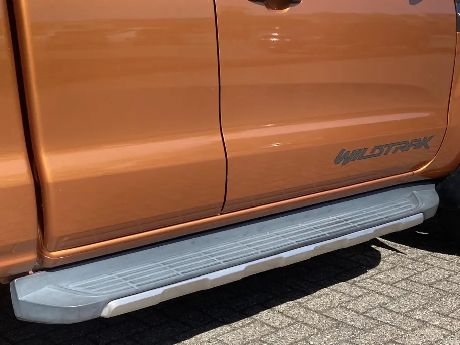 Ford Ranger 3.2 5-cilinder TDCi 200 pk 4WD Wildtrak Supercab Adaptieve Cruise Control - Navigatie - Trekhaak- afsluitbare Rollertop