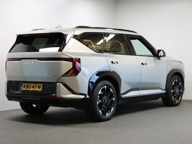 Kia EV5 GT-Line Business Edition 81.4 kWh Afneembare trekhaak & 4 Seizoensbanden