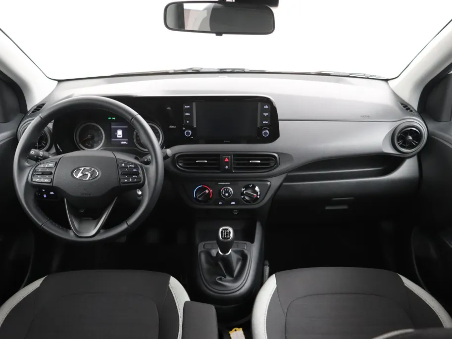 Hyundai i10 1.0 Comfort | Carplay | Airco | Cruise | NU Rijklaarprijs! Incl.12 Maanden, APK, Onderhoudsbeurt etc! Premiumpakket gratis!