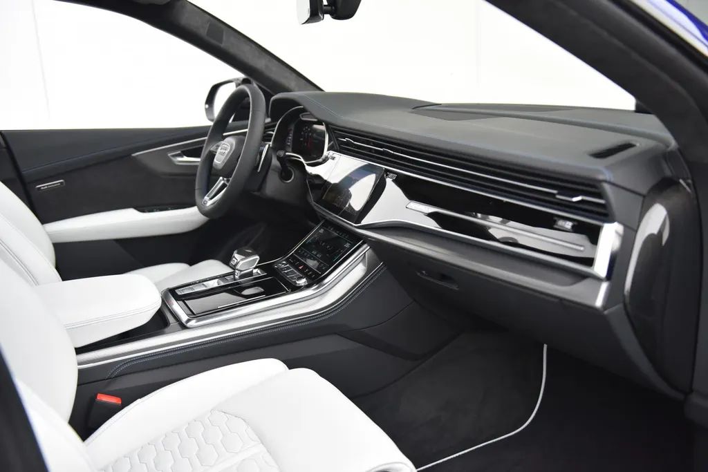 Audi RSQ8-R ABT 740PK QUATTRO