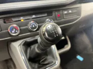 Volkswagen Bedrijfswagens Transporter 2.0 TDI L1H1 28 · Camera · Trekhaak · Apple/Android Car Play · Navigatie · Cruise Control · Vloerplaat · 16'' Inch · Garantie t/m 01-04-2028 of 100.000km