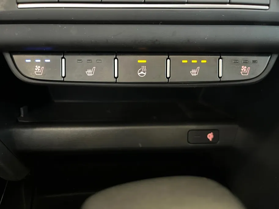 Kia Ceed Sportswagon 1.6 GDI PHEV ExecutiveLine Stoelverwarming | Stoelverkoeling | Panoramadak | Carplay | Adaptieve Cruise Control | Leder