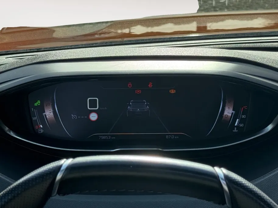 Peugeot 3008 1.2 PureTech GT Line | Trekhaak afneembaar | Navigatie | Stoelverwarming | 360 graden | Cruise Control | Android Auto/Apple Carplay | 12 maanden garantie!
