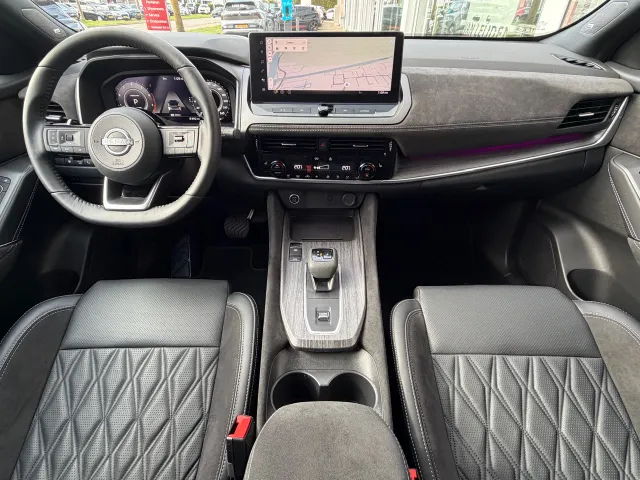 Nissan QASHQAI 1.3 Mild-Hybrid 158pk Xtronic Tekna Plus | Leder | Panoramadak | 360-Camera | App Connect | Head-Up | Keyless