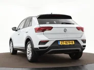 Volkswagen T-Roc 1.5 TSI 150pk DSG Sport Apple/Android Car Play · Elek. Achterklep · Stoelverwarming · Cruise Control · Navigatie ·
