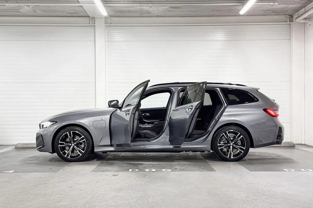 BMW 3 Serie Touring 330e