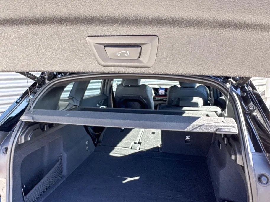 BMW iX1 xDrive30 Launch Edition 67 kWh