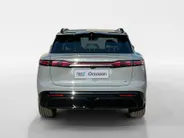Voyah Courage Business Edition 80 kWh Full Option | Direct Leverbaar | Head Up Display | Stoel koeling,-verwarming & massage | Memorystoelen | 360 Camera | Level 3 Autonoom rijden | Schuif- & Kanteldak | Draadloze Telefoonlader | Elektrische Achterklep |
