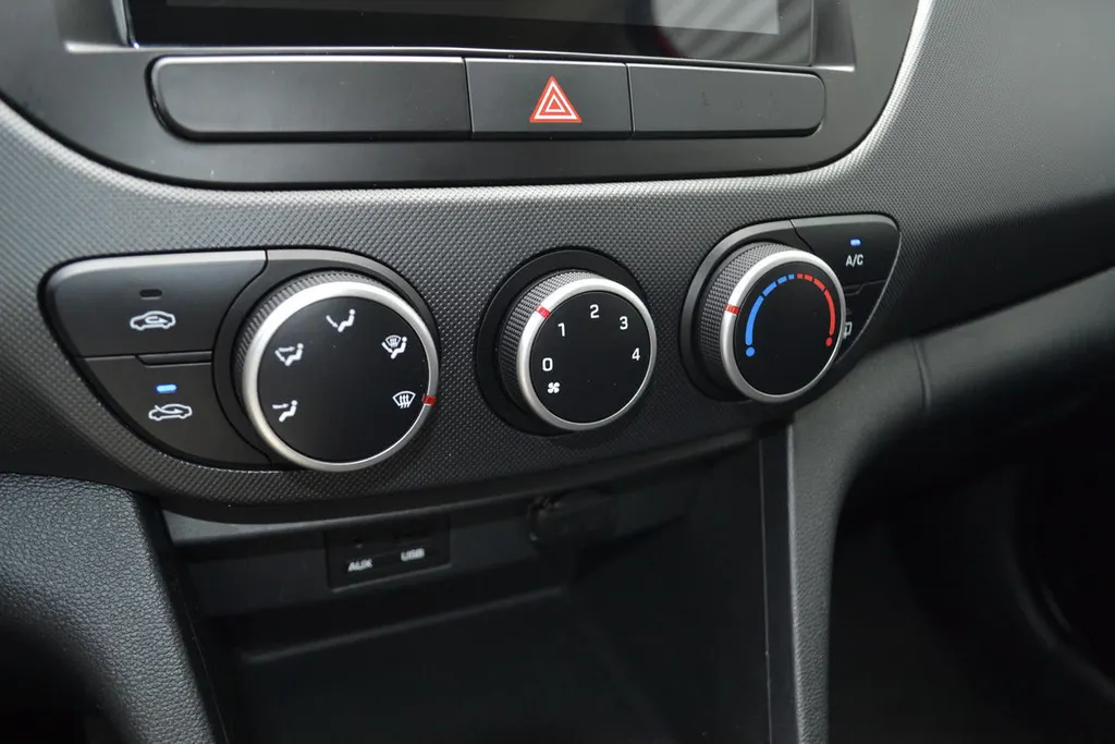 Hyundai i10 1.0 I-MOTION|AIRCO|CARPLAY|30.571KM