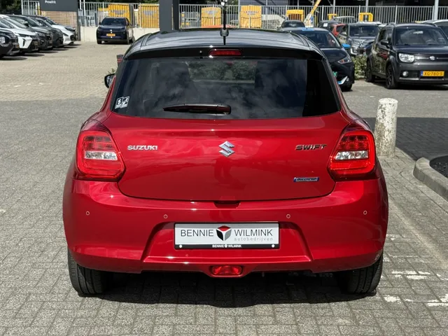 Suzuki Swift 1.2 Style Smart Hybrid Automaat | Bi-tone