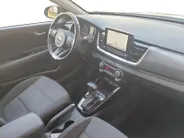 Kia Stonic 1.0T MHEV DynamicPlusLine | Trekhaak | Navigatie | Climate control | Cruise control | Keyless met startknop | Getinte ramen achter | Apple Carplay / Android Auto |