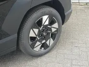 Hyundai Kona 1.6 GDI HEV 138pk DCT Premium / DIRECT LEVERBAAR! / Demonstratieauto /
