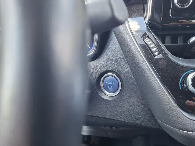Toyota Corolla Touring Sports 1.8 Hybrid Dynamic AUTOMAAT | rijklaarprijs!!