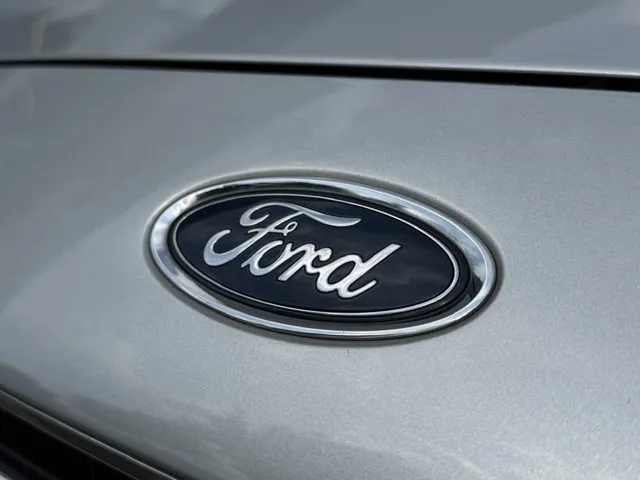 Ford Fiesta 1.0 EcoBoost 100pk 5dr Titanium | Camera | Navi | B&O | Verwarmbare voorruit | Apple Carplay & Android Auto | Cruise Control