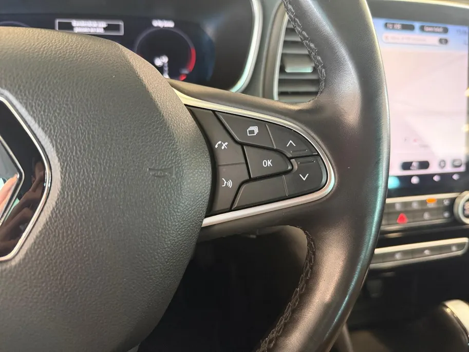 Renault Mégane Estate 1.3 TCe 140 Techno *Automaat*Navi+Camera*Stoel/Stuur Verw.*Climate*Parkeersensoren*Trekhaak
