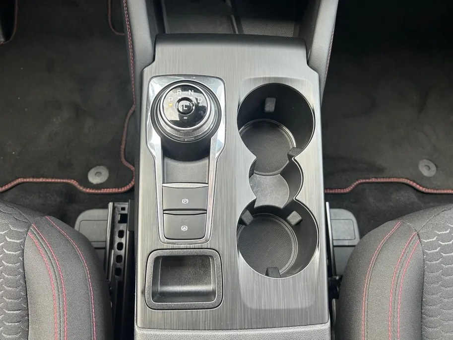 Ford Kuga 2.5 PHEV ST-Line | Adaptieve Cruise Control | Stoel/Stuur/Voorruitverwarming | navigatie | Draadloze Apple/android Carplay |