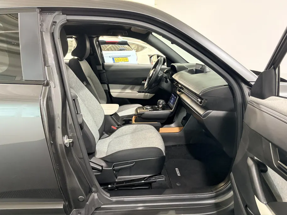 Mazda MX-30 170PK e-SkyActiv R-EV Exclusive-line Automaat | 1ste Eigenaar | Freestyle-Doors | Stoel & Stuurwiel Verwarming | Navigatie | Lichtmetalen Velgen | Dodehoek Detectie | Camera | Parkeersensoren |