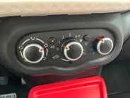 Renault Twingo 1.0 SCe Collection | Airco | Cruise Control | Bluetooth Audiosysteem | Parkeersensoren | LED Dagrijverlichting | Elektrische ramen | *44.000km*