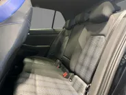 Volkswagen Golf 1.5 272pk DSG eHybrid GTE · Panoramadak · Alarm · 360 Camera · Wegklapbare Trekhaak · Apple/Android Car Play · Stoel-& Stuurverwarming · 18'' Inch · Garantie t/m 26-11-2030 of 100.000km