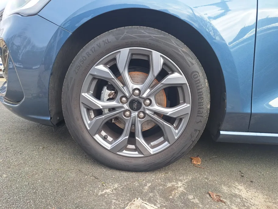 Ford Focus Wagon 1.0 EcoBoost Hybrid ST Line WINTERPAKKET / NAVIGATIE GROOTSCHERM.