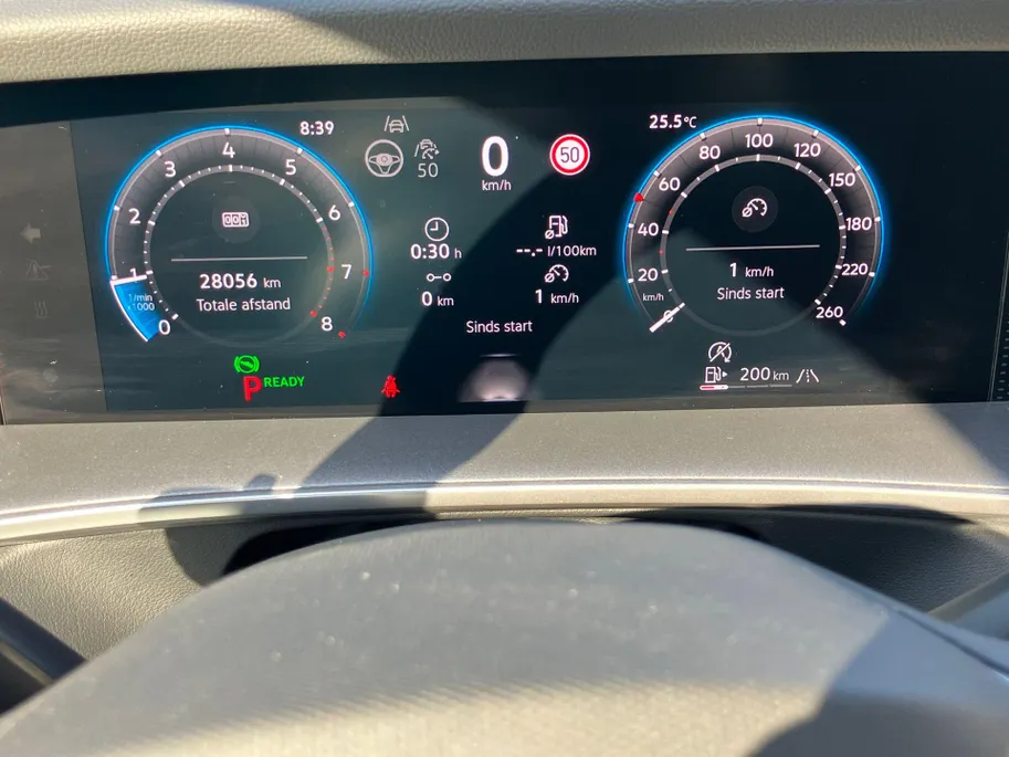 Volkswagen Tayron 1.5eTSI/150PK Life 7p · Navigatie · Trekhaak · 360°Camera + Parkeersensoren · Garantie t/m 29-04-2027