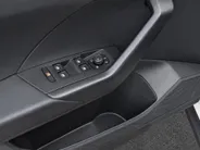 Volkswagen T-Cross 1.0 TSI 110pk DSG Life · Camera · Apple/Android Car Play · Afneembare Trekhaak · Virtual Cokcpit · Stoelverwarming ·