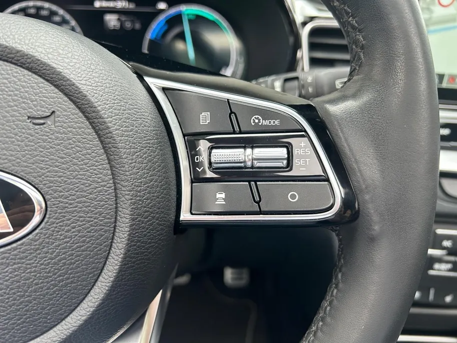 Kia XCeed 1.6 GDi PHEV ExecutiveLine | Trekhaak Afneembaar + 13-Polige Stekker | Apple Carplay / Android Auto | Navigatiesysteem | Stoelverwarming + Stoelkoeling | Stuurverwarming | Elektrisch Verstelbare Voorstoelen | Bestuurdersstoel Met geheugen | Elektrisch bed