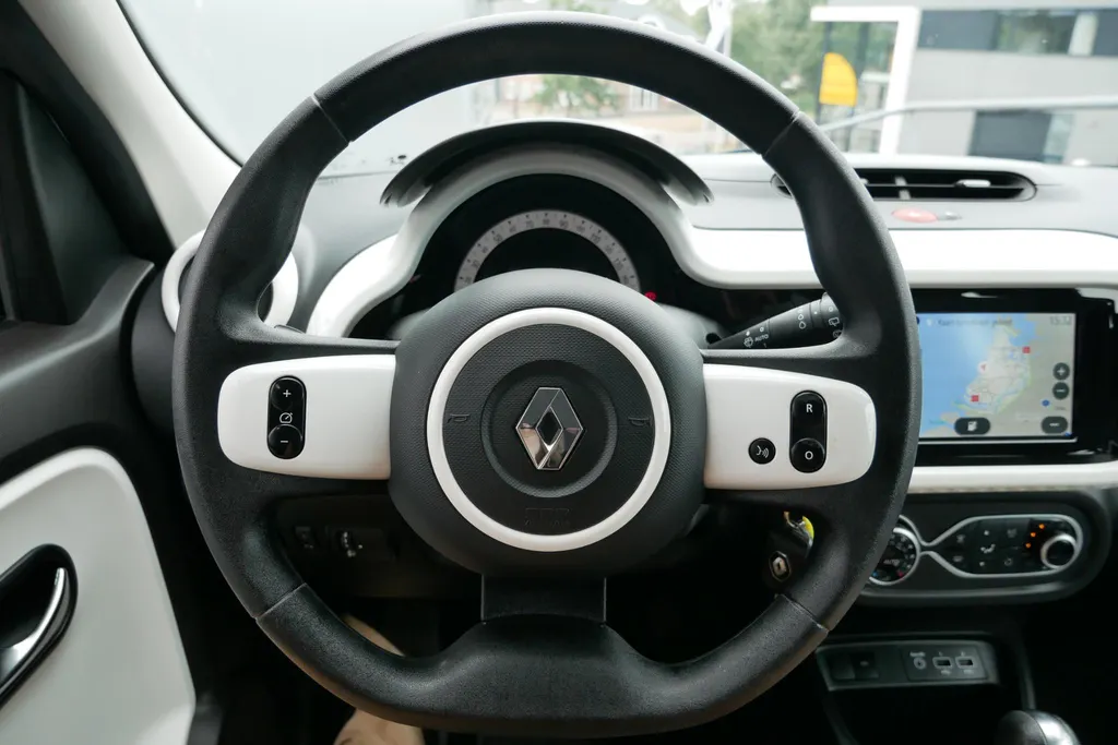Renault Twingo Z.E. R80 Collection *Automaat*Navi*Climate*Parkeersensoren*Hoge instap*Kleine Draaicirkel!