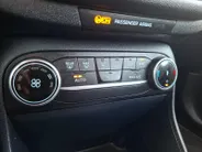 Ford Fiesta 1.0 EcoBoost Titanium | NL-Auto | 1e Eigenaar | Adaptieve Cruise Control | Camera | Dode hoek identificatie | Parkeersensoren voor en achter | Apple Carplay / Android Auto | Climate Control | Lichtmetalen velgen