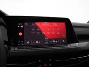 Volkswagen Golf 2.0 TSI 245pk DSG GTI · Panoramadak · Camera · Sfeerverlichting · Apple/Android Car Play · 18'' Inch · EXTRA INRUILKORTING ·