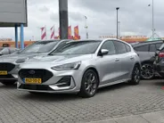 Ford Focus 1.0 EcoBoost Hybrid ST Line Hatchback | Winter Pack | Groot Scherm | Android Auto Apple Carplay