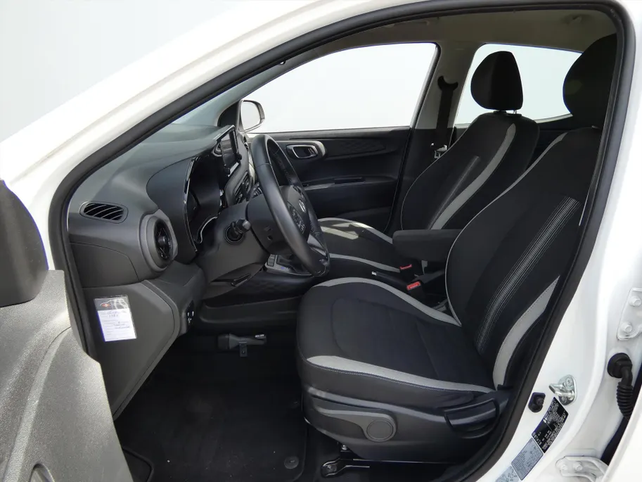 Hyundai i10 1.0i 67pk Automaat Comfort Smart | Navigatie | Cruise Control | Apple Carplay | Android Auto
