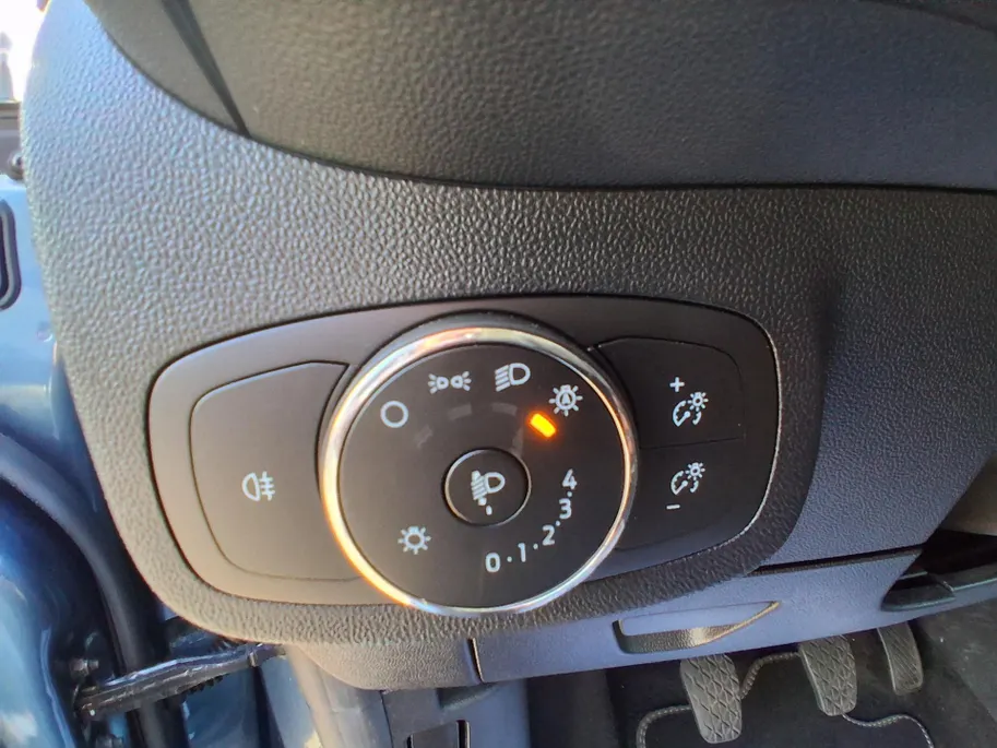 Ford Fiesta 1.0 EcoBoost Hybrid Titanium WINTERPAKKET.