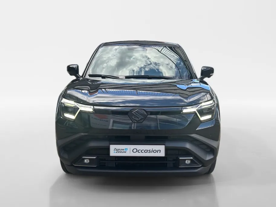 Suzuki e Vitara Style 61 kWh | Apple Carplay/Android Auto | electronic climate controle | 360 Parkeercamera | Panorama dak | Stoelverwarming |