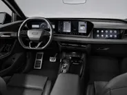 Audi Q6 e-tron Sportback S edition 83 kWh 252 PK · Glazen panoramadak · Trekhaak elek. wegklapbaar · Optiekpakket zwart