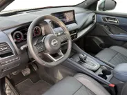 Nissan QASHQAI 1.3 MHEV Xtronic Tekna Plus *Automaat*Navi+360Camera*Winter Pack*Elekt. Stoelen*Lederen bekleding*HUD*Adapt. Cruise Control*Memory stoelen*1ste eigenaar!