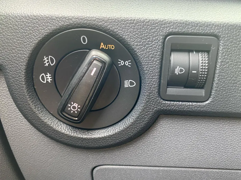 Volkswagen T-Cross 1.0 TSI Life NL Auto | 12-2019 | trekhaak | navigatie | Android-Auto | Apple CarPlay | etc.