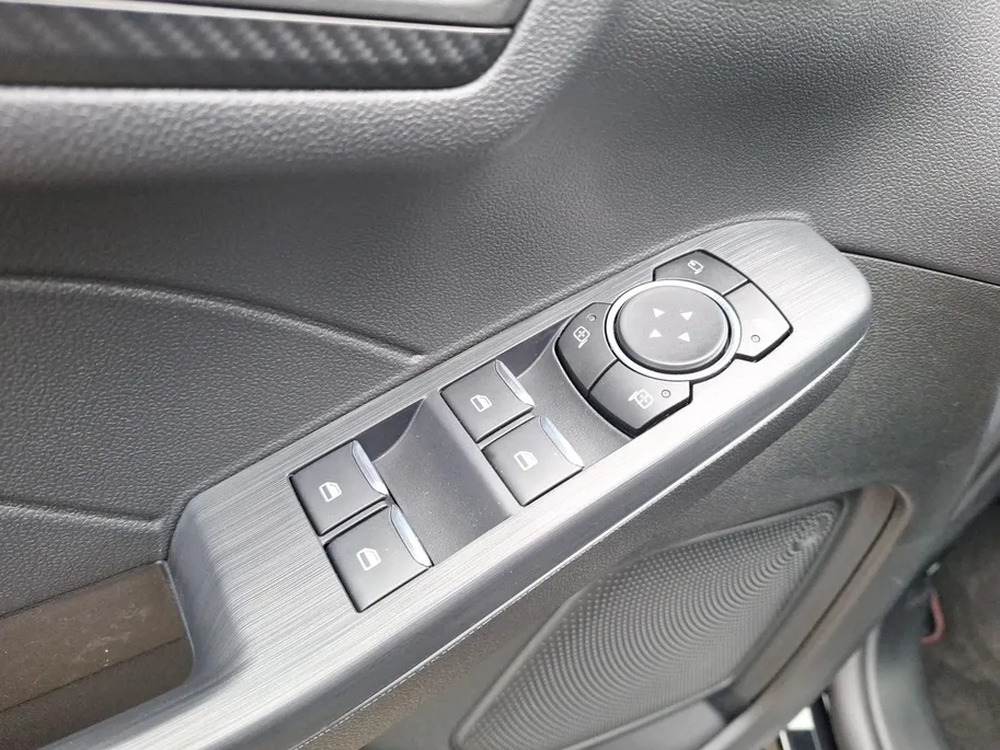 Ford Kuga 2.5 PHEV ST-Line X | Winterpack | Driver assistancepack | El. Trekhaak | Panoramadak | 19' Lichtmetaal | 360Camera | El. Achterklep | Adaptive cruisecontrol | El. bestuurderstoel | Matrix Led koplampen | Halfleer | Dodehoekdetectie | B&O Audio | AGR-Stoel