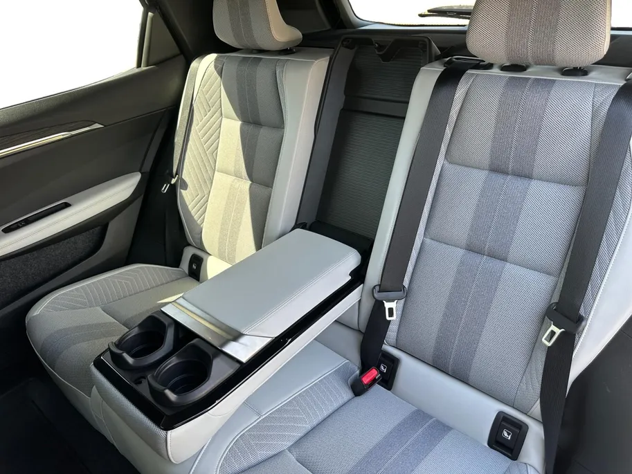 Renault Scénic E-Tech EV87 long range iconic | Dode Hoek Detectie | Harman Kardon | Stoel & Stuurverwarming | Automatische Kofferbak | Apple Carplay & Android Auto | Dodehoek Detectie | 12 Maanden BOVAG Garantie