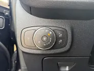 Ford Fiesta 1.0 EcoBoost Hybrid Titanium | Dealer onderhouden | NL auto | Winter pack | Parkeersensor achter | Navigatie via carplay | Apple carplay & Android auto | Cruise control | Bovag garantie |