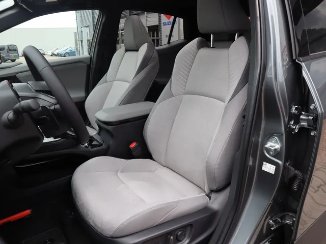 Toyota C-HR+ Executive AWD 77 kWh | Executive Plus Pack |