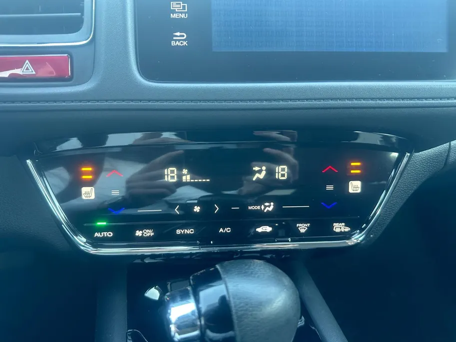 Honda HR-V 1.5 i-VTEC Elegance | AUTOMAAT | NL-AUTO | TREKHAAK | TOPSTAAT | 12 MAANDEN BOVAG GARANTIE |