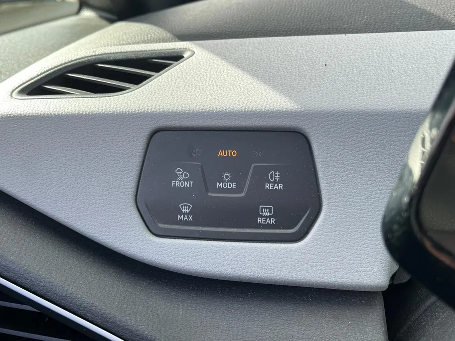 Volkswagen ID.3 First Plus 58 kWh SOH 90,8 | Panoramadak | WLTP 424 km | Adapt. Cruise | Navigatie | CarPlay | Stoel-/stuurverwarming | Etc.