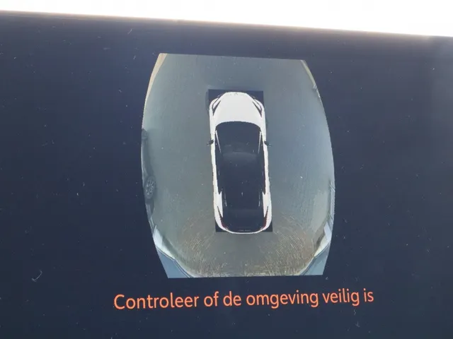 Toyota C-HR 2.0 PHEV 220 Executive | Panoramadak | Stoel/Stuur Verwarming