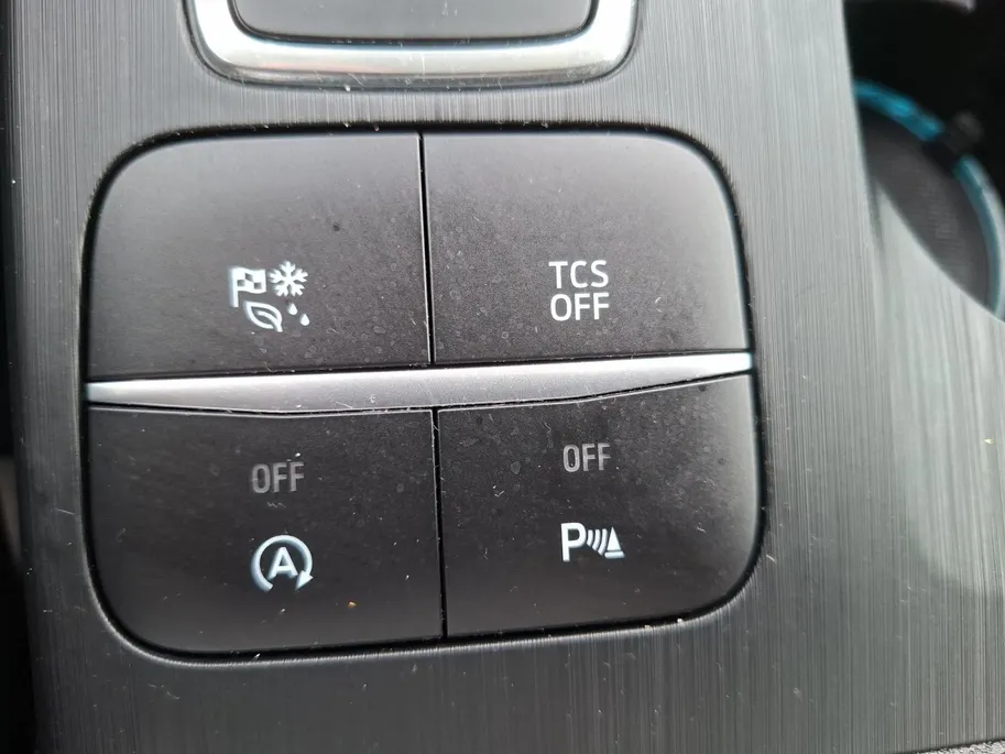 Ford Focus Wagon 1.5 EcoBoost Active Business 150PK Automaat | 1500kg Trekgewicht | Trekhaak | Climate Control | Navigatie | Parkeersensoren | Cruise Control | Keyless Entry