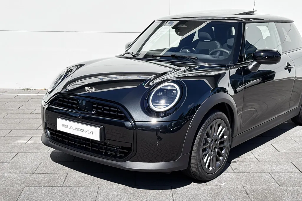 MINI Cooper 3-deurs 1.5 Cooper C Classic L