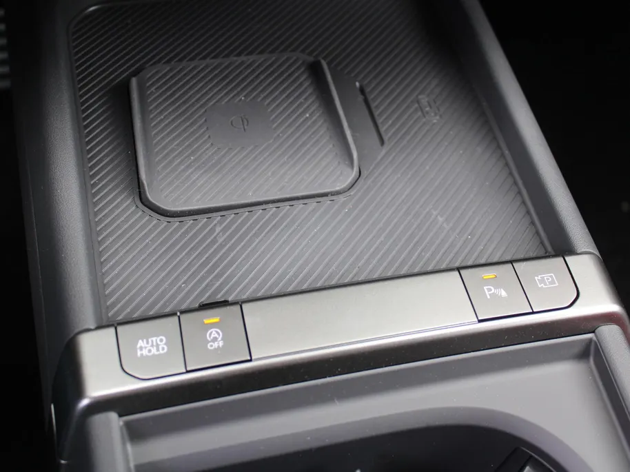 Kia Seltos 1.6 T-GDi DCT7 X-Line Demo Edition | Stuur-/stoelverwarming + ventilatie | 360 Camera | Leer | Elek. stoelverstelling | Telefoonlader | LED | 19' LM |